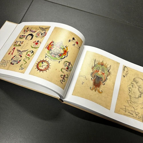 "The Collection" Aelteste Taetowierstube